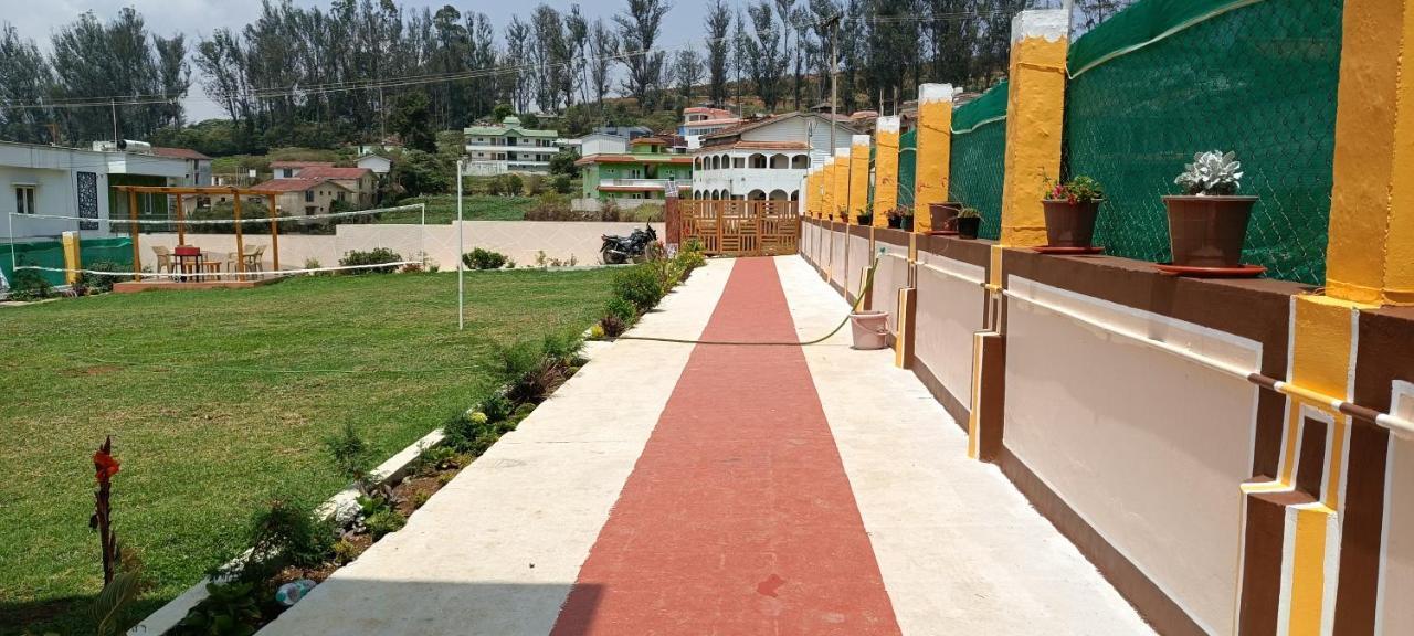 Bed and Breakfast Rose Garden Enclave For Families & Executives Ooty Exteriér fotografie
